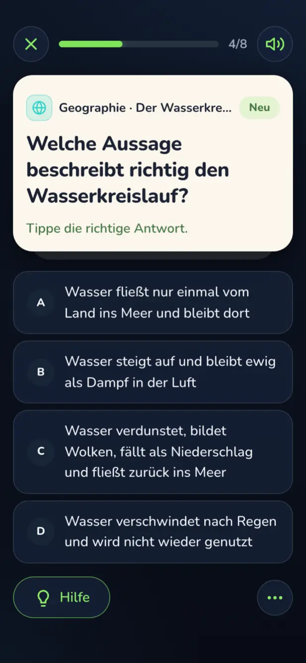 Eine Lernrunde im Fach Geographie, Karte 4 von 8: die Frage „Welche Aussage beschreibt richtig den Wasserkreislauf?“ mit vier Antwortmöglichkeiten.